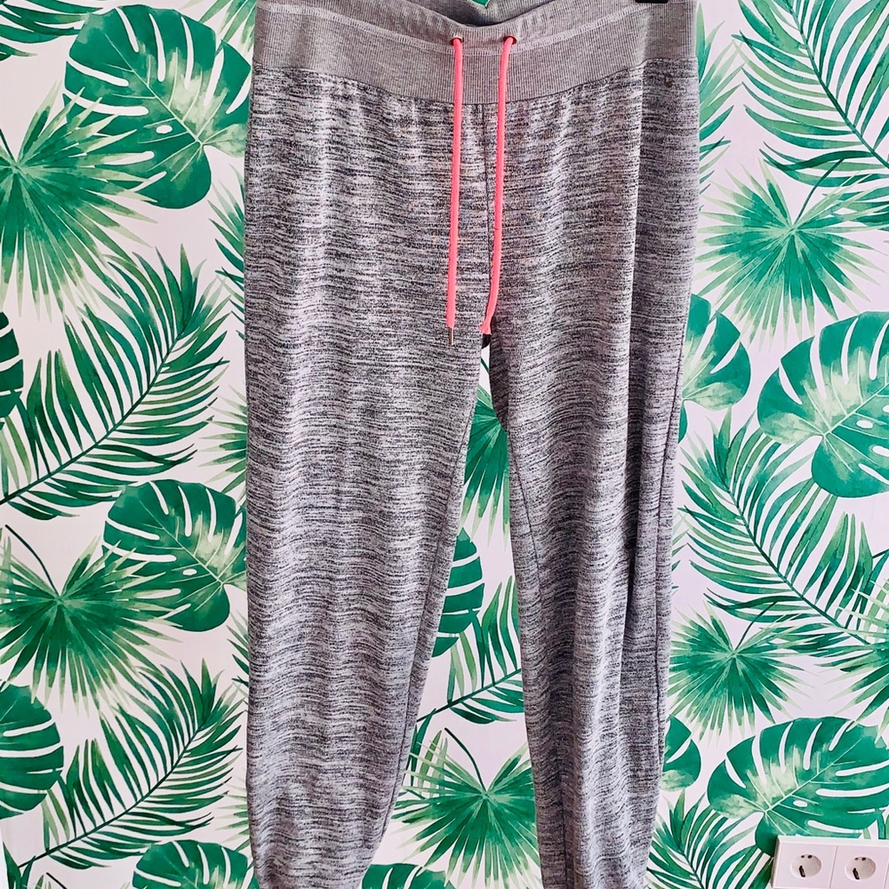 Banded bottom lounge pant